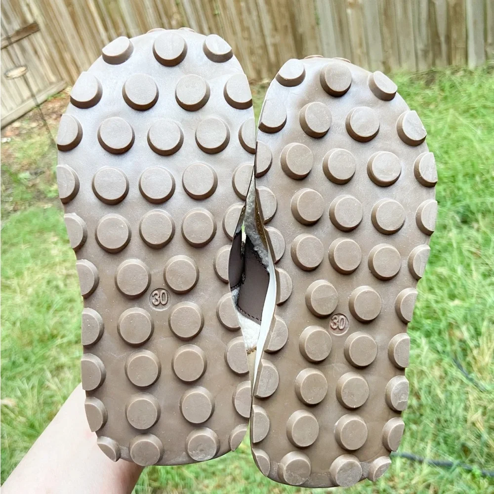 KEKEL Kids SOFT Leather Sports Sneakers Fur Lining Sz 12 Unisex Gender Neutral
